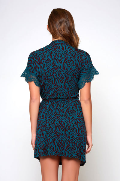 Adela Robe