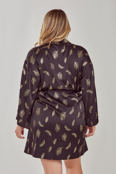 Suri Robe