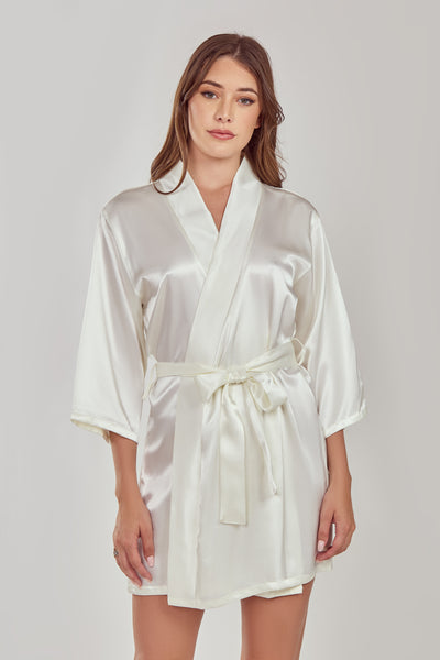 Lila Robe