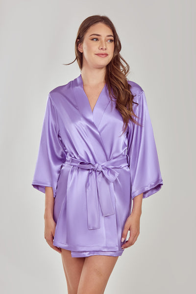 Lila Robe